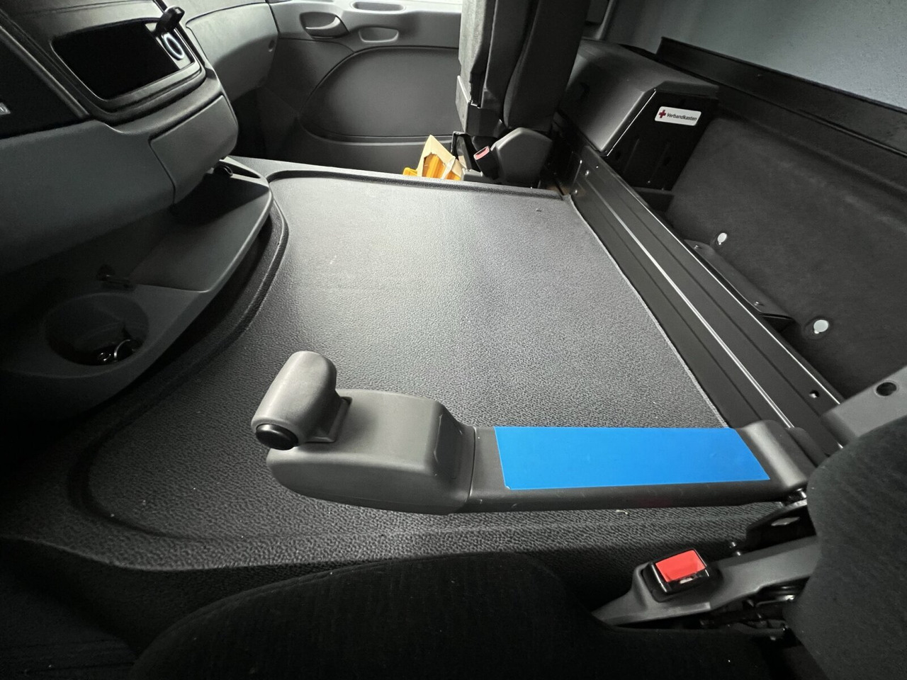 Mercedes-Benz Actros 2141 K 4x2 Actros 2141 K 4x2 - Tegljač: slika Mercedes-Benz Actros 2141 K 4x2 Actros 2141 K 4x2 - Tegljač Mercedes-Benz Actros 2141 K 4x2 Actros 2141 K 4x2 - Tegljač: slika Mercedes-Benz Actros 2141 K 4x2 Actros 2141 K 4x2 - Tegljač