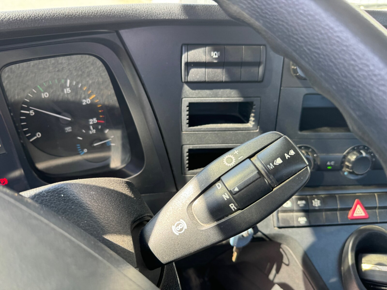 Mercedes-Benz Arocs 3343 S 6x4 Arocs 3343 S 6x4, Full Steel, 3x Vorhanden! - Tegljač: slika Mercedes-Benz Arocs 3343 S 6x4 Arocs 3343 S 6x4, Full Steel, 3x Vorhanden! - Tegljač Mercedes-Benz Arocs 3343 S 6x4 Arocs 3343 S 6x4, Full Steel, 3x Vorhanden! - Tegljač: slika Mercedes-Benz Arocs 3343 S 6x4 Arocs 3343 S 6x4, Full Steel, 3x Vorhanden! - Tegljač