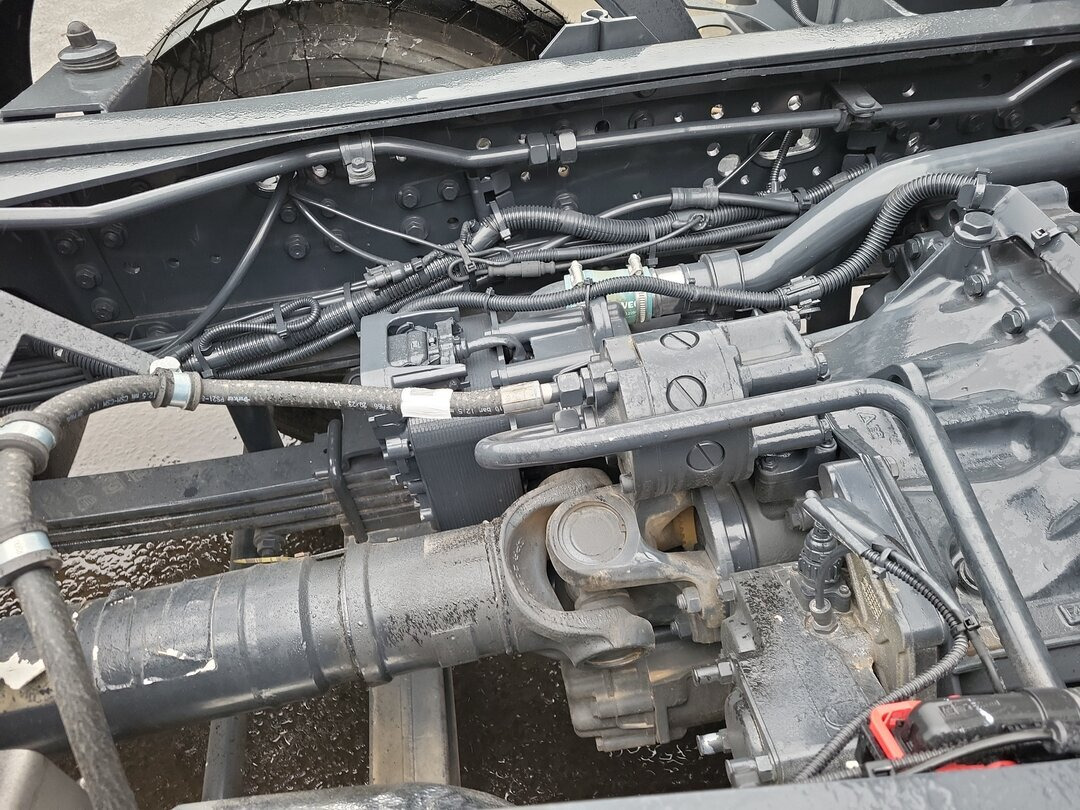 T-Way AT410T51 8x4 T-Way AT410T51 8x4, Retarder, Nebenantrieb, 4x VORHANDEN! - Tegljač: slika T-Way AT410T51 8x4 T-Way AT410T51 8x4, Retarder, Nebenantrieb, 4x VORHANDEN! - Tegljač T-Way AT410T51 8x4 T-Way AT410T51 8x4, Retarder, Nebenantrieb, 4x VORHANDEN! - Tegljač: slika T-Way AT410T51 8x4 T-Way AT410T51 8x4, Retarder, Nebenantrieb, 4x VORHANDEN! - Tegljač