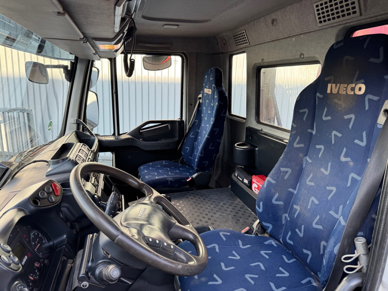 Trakker AD260T36W 6x6 Trakker AD260T36W 6x6 - Kiper: slika Trakker AD260T36W 6x6 Trakker AD260T36W 6x6 - Kiper Trakker AD260T36W 6x6 Trakker AD260T36W 6x6 - Kiper: slika Trakker AD260T36W 6x6 Trakker AD260T36W 6x6 - Kiper