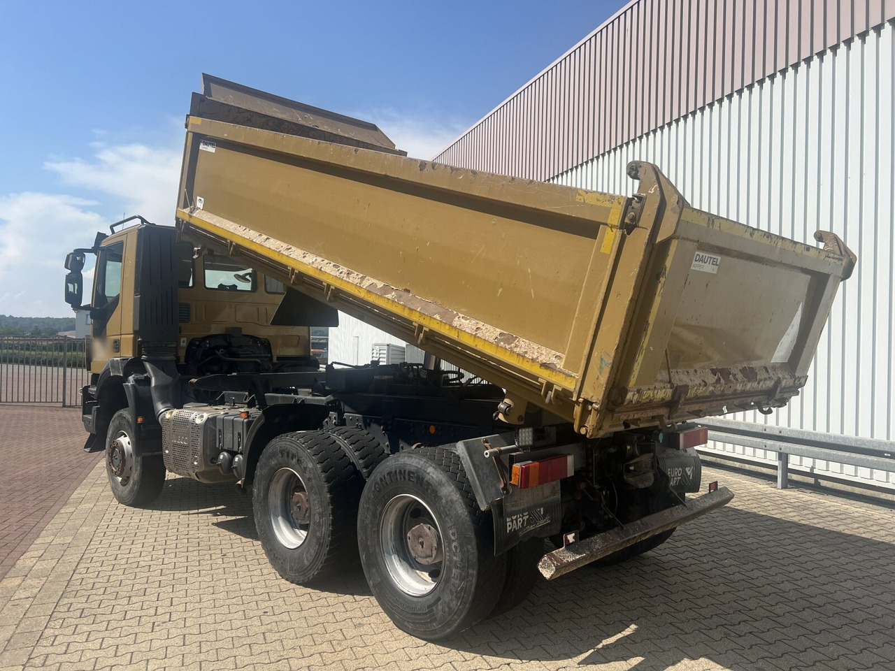 Trakker AD260T45W 6x6 Trakker AD260T45W 6x6 - Kiper: slika Trakker AD260T45W 6x6 Trakker AD260T45W 6x6 - Kiper Trakker AD260T45W 6x6 Trakker AD260T45W 6x6 - Kiper: slika Trakker AD260T45W 6x6 Trakker AD260T45W 6x6 - Kiper