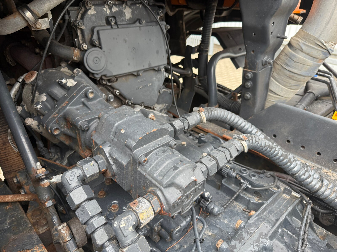 Trakker AT190T33W/P 4x4 Trakker AT190T33W/P 4x4, Winterdienstausstattung - Kamion s kukastom dizalicom: slika Trakker AT190T33W/P 4x4 Trakker AT190T33W/P 4x4, Winterdienstausstattung - Kamion s kukastom dizalicom Trakker AT190T33W/P 4x4 Trakker AT190T33W/P 4x4, Winterdienstausstattung - Kamion s kukastom dizalicom: slika Trakker AT190T33W/P 4x4 Trakker AT190T33W/P 4x4, Winterdienstausstattung - Kamion s kukastom dizalicom