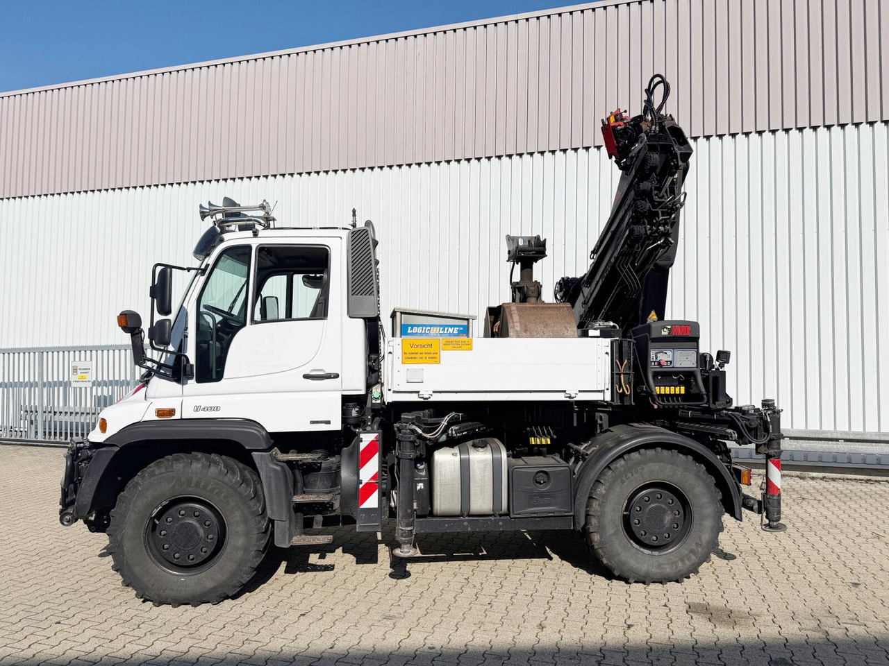 Unimog U400 4x4 U400 4x4, Frontzapfwelle, Heckkran Hiab XS 144-E4 HiDuo, Seilwinde, Funk - Autodizalica: slika Unimog U400 4x4 U400 4x4, Frontzapfwelle, Heckkran Hiab XS 144-E4 HiDuo, Seilwinde, Funk - Autodizalica Unimog U400 4x4 U400 4x4, Frontzapfwelle, Heckkran Hiab XS 144-E4 HiDuo, Seilwinde, Funk - Autodizalica: slika Unimog U400 4x4 U400 4x4, Frontzapfwelle, Heckkran Hiab XS 144-E4 HiDuo, Seilwinde, Funk - Autodizalica