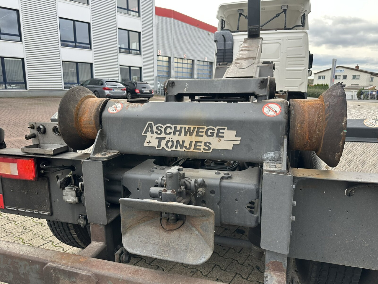 Volvo FM 400 6x4 R FM 400/6x4 R, VDL S-21-6200 4.50 bis 7.00m Container - Kamion s kukastom dizalicom: slika Volvo FM 400 6x4 R FM 400/6x4 R, VDL S-21-6200 4.50 bis 7.00m Container - Kamion s kukastom dizalicom Volvo FM 400 6x4 R FM 400/6x4 R, VDL S-21-6200 4.50 bis 7.00m Container - Kamion s kukastom dizalicom: slika Volvo FM 400 6x4 R FM 400/6x4 R, VDL S-21-6200 4.50 bis 7.00m Container - Kamion s kukastom dizalicom