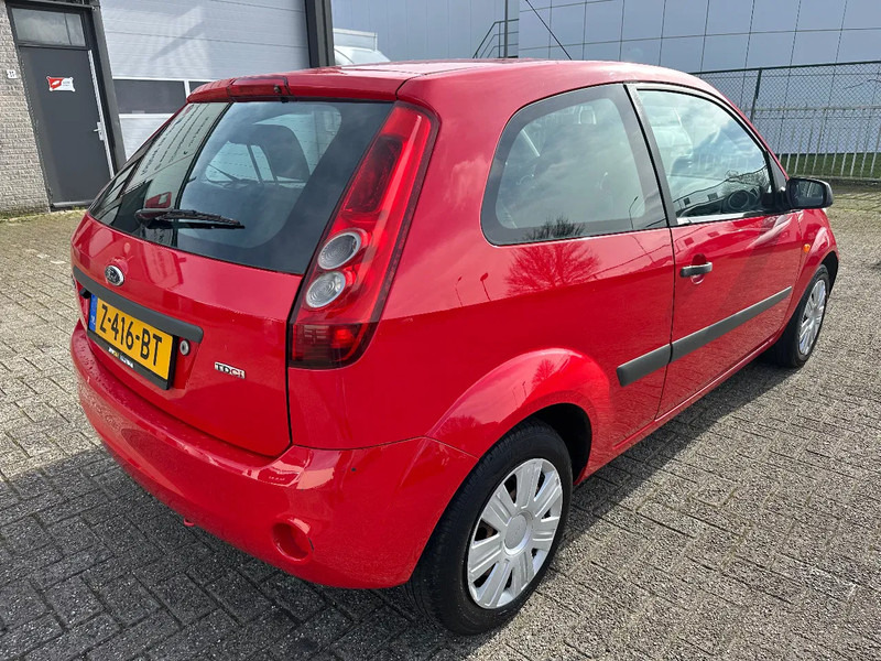 Ford Fiesta TDCi 1.4 + AIRCO + CARPLAY + REAR CAMERA + 194.511 KM - Hatchback: slika Ford Fiesta TDCi 1.4 + AIRCO + CARPLAY + REAR CAMERA + 194.511 KM - Hatchback Ford Fiesta TDCi 1.4 + AIRCO + CARPLAY + REAR CAMERA + 194.511 KM - Hatchback: slika Ford Fiesta TDCi 1.4 + AIRCO + CARPLAY + REAR CAMERA + 194.511 KM - Hatchback