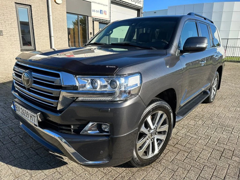 Toyota Land Cruiser V8 LAND CRUISER 200 V8 + CAMERA 360 + FRIDGE + DIESEL + ONLY EXPORT - SUV: slika Toyota Land Cruiser V8 LAND CRUISER 200 V8 + CAMERA 360 + FRIDGE + DIESEL + ONLY EXPORT - SUV Toyota Land Cruiser V8 LAND CRUISER 200 V8 + CAMERA 360 + FRIDGE + DIESEL + ONLY EXPORT - SUV: slika Toyota Land Cruiser V8 LAND CRUISER 200 V8 + CAMERA 360 + FRIDGE + DIESEL + ONLY EXPORT - SUV