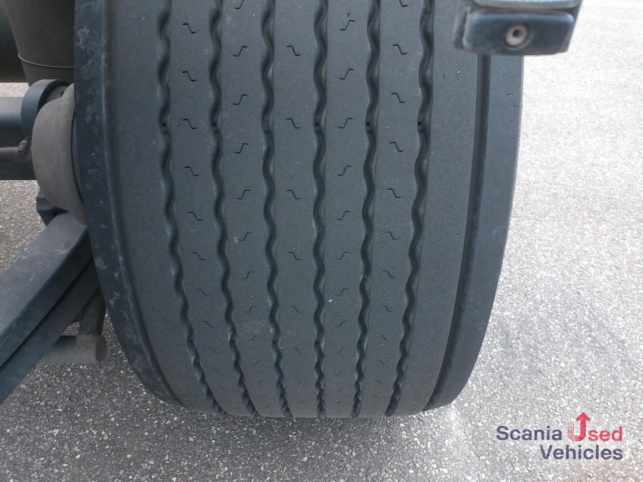 KRONE AZW 18 DB Wechselaufbau verstellbare Deichsel - Transporter kontejnera/ Prikolica s izmjenjivim sanducima: slika KRONE AZW 18 DB Wechselaufbau verstellbare Deichsel - Transporter kontejnera/ Prikolica s izmjenjivim sanducima KRONE AZW 18 DB Wechselaufbau verstellbare Deichsel - Transporter kontejnera/ Prikolica s izmjenjivim sanducima: slika KRONE AZW 18 DB Wechselaufbau verstellbare Deichsel - Transporter kontejnera/ Prikolica s izmjenjivim sanducima