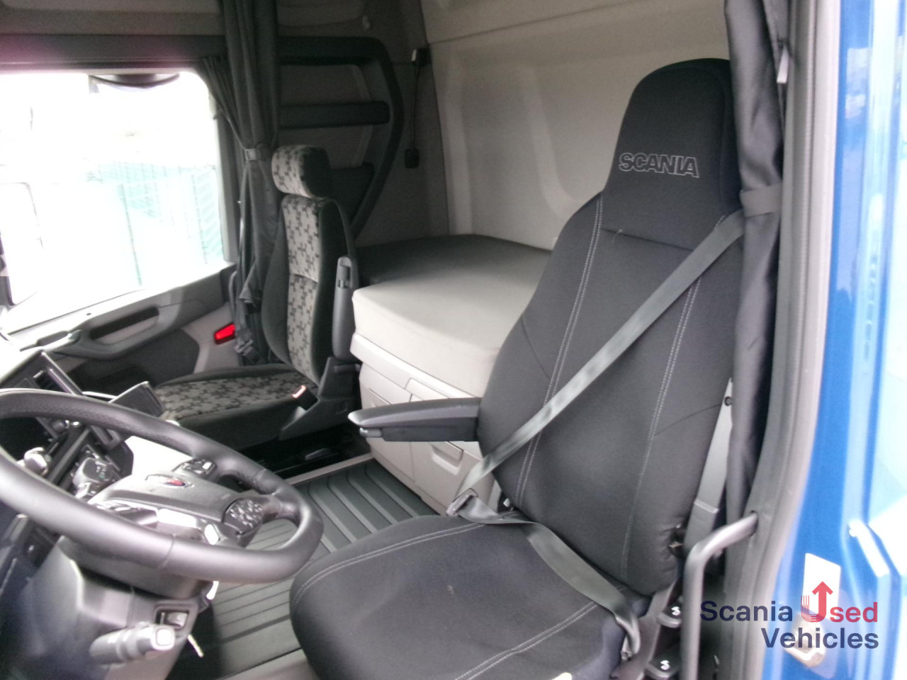 SCANIA R 410 B6x2*4NB LNG - Kamion-šasija: slika SCANIA R 410 B6x2*4NB LNG - Kamion-šasija SCANIA R 410 B6x2*4NB LNG - Kamion-šasija: slika SCANIA R 410 B6x2*4NB LNG - Kamion-šasija