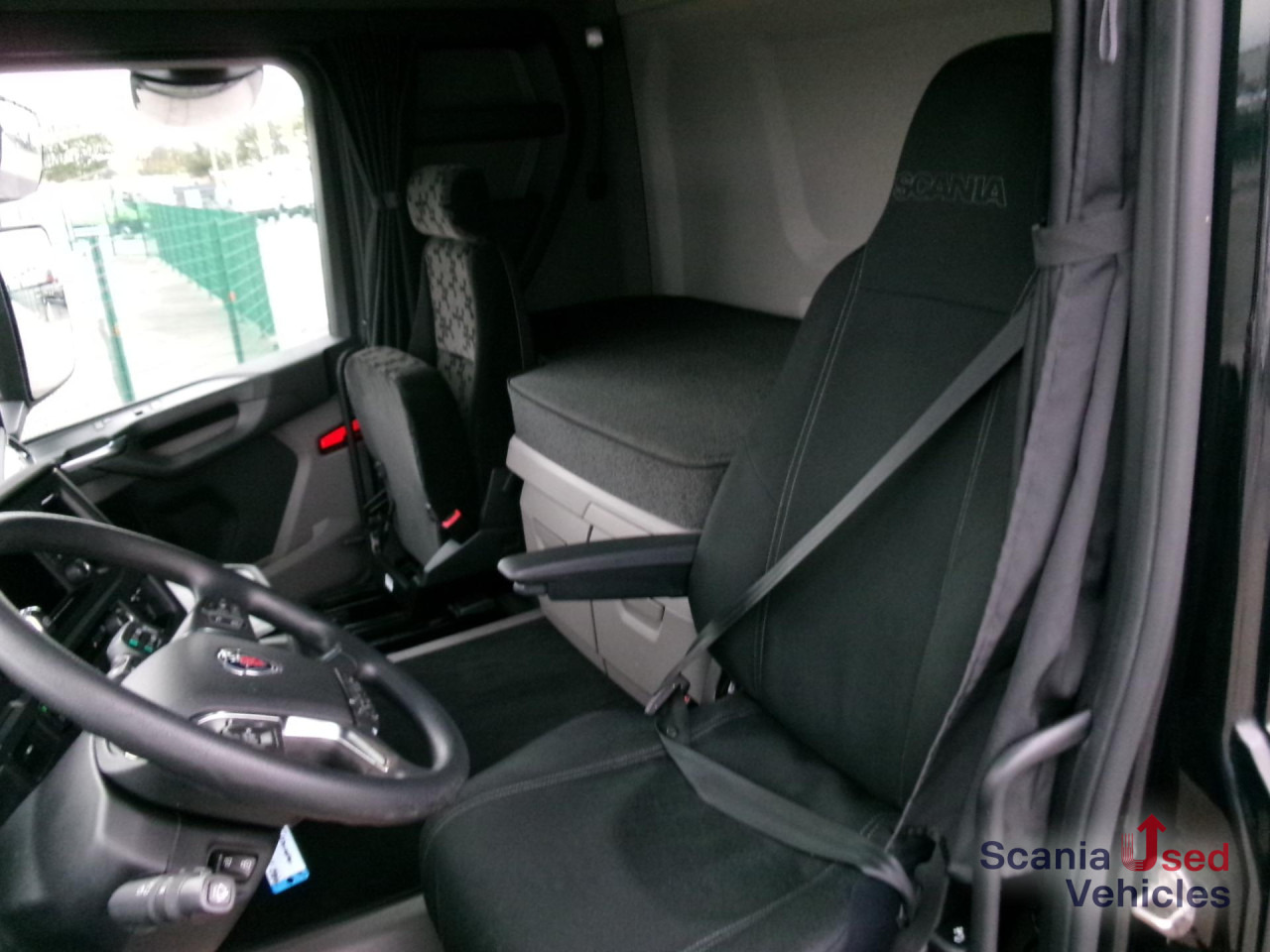 SCANIA R 450 A4x2NA - Tegljač: slika SCANIA R 450 A4x2NA - Tegljač SCANIA R 450 A4x2NA - Tegljač: slika SCANIA R 450 A4x2NA - Tegljač