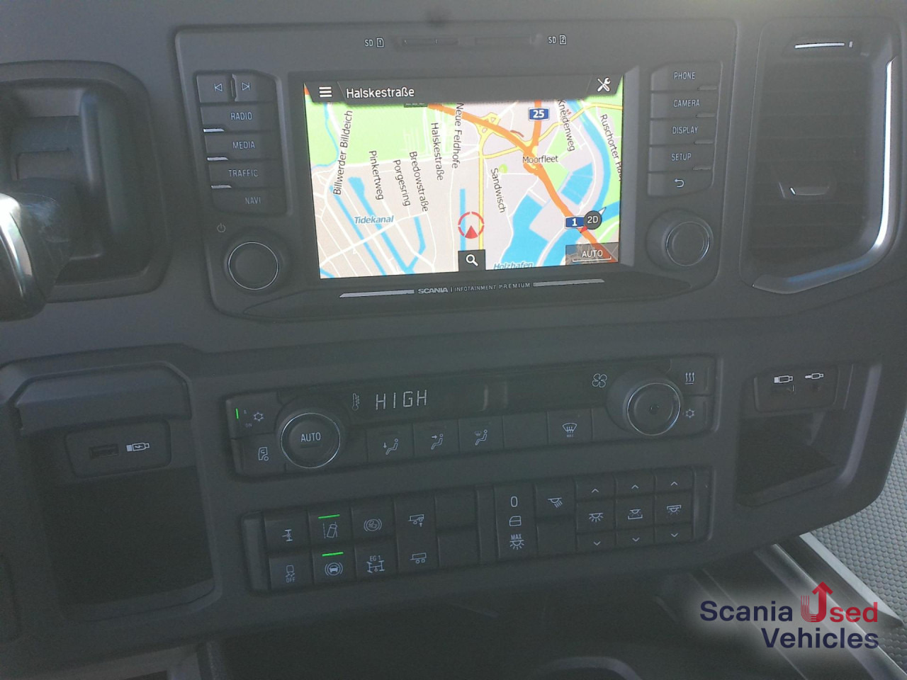 SCANIA R 460 A4x2NA Kipphydraulik - Tegljač: slika SCANIA R 460 A4x2NA Kipphydraulik - Tegljač SCANIA R 460 A4x2NA Kipphydraulik - Tegljač: slika SCANIA R 460 A4x2NA Kipphydraulik - Tegljač