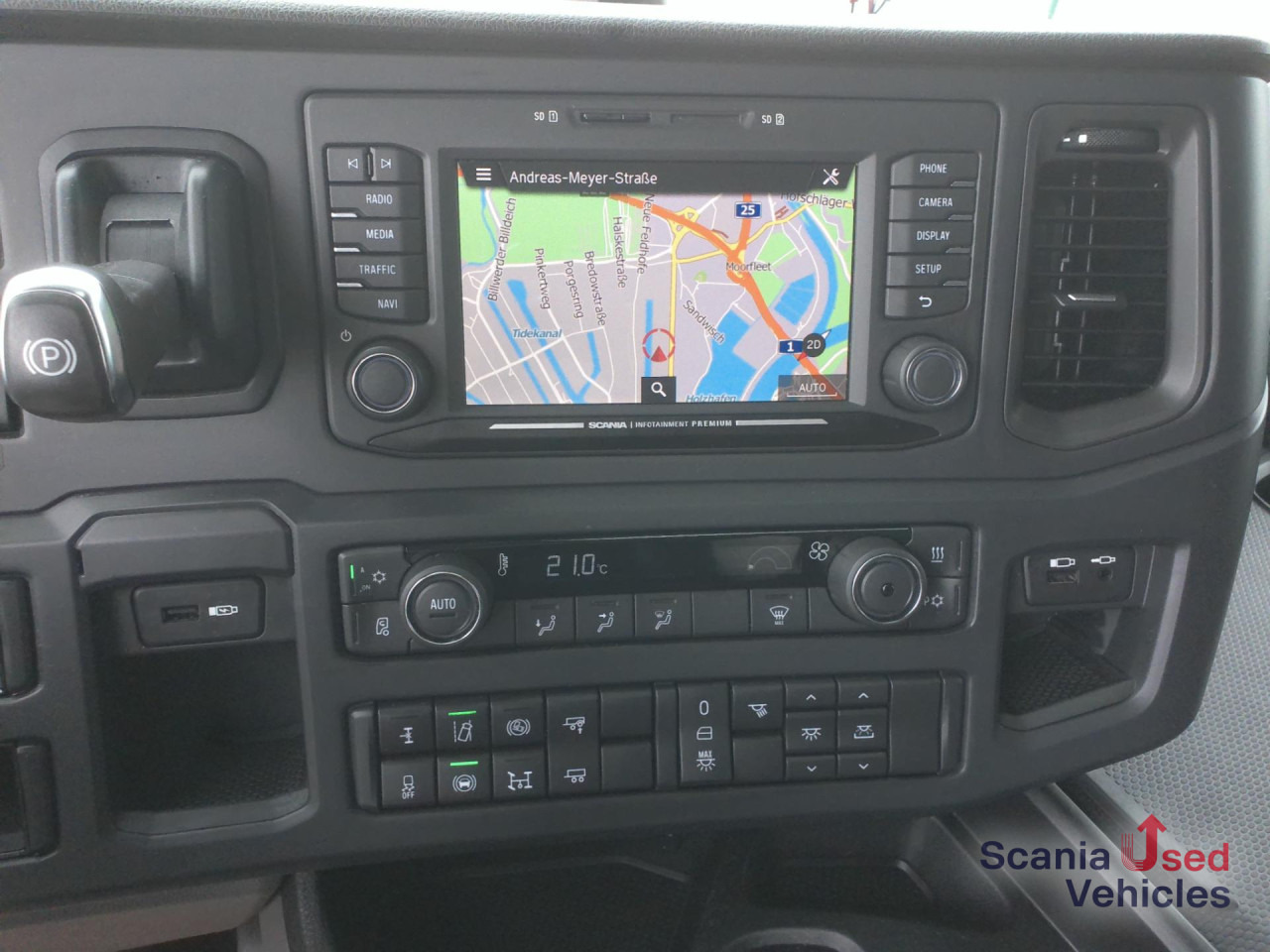 SCANIA R 460 A4x2NA - Tegljač: slika SCANIA R 460 A4x2NA - Tegljač SCANIA R 460 A4x2NA - Tegljač: slika SCANIA R 460 A4x2NA - Tegljač