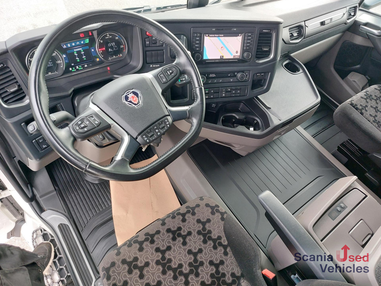 SCANIA R 460 A4x2NA, SUPER, NAVI, Standklima - Tegljač: slika SCANIA R 460 A4x2NA, SUPER, NAVI, Standklima - Tegljač SCANIA R 460 A4x2NA, SUPER, NAVI, Standklima - Tegljač: slika SCANIA R 460 A4x2NA, SUPER, NAVI, Standklima - Tegljač