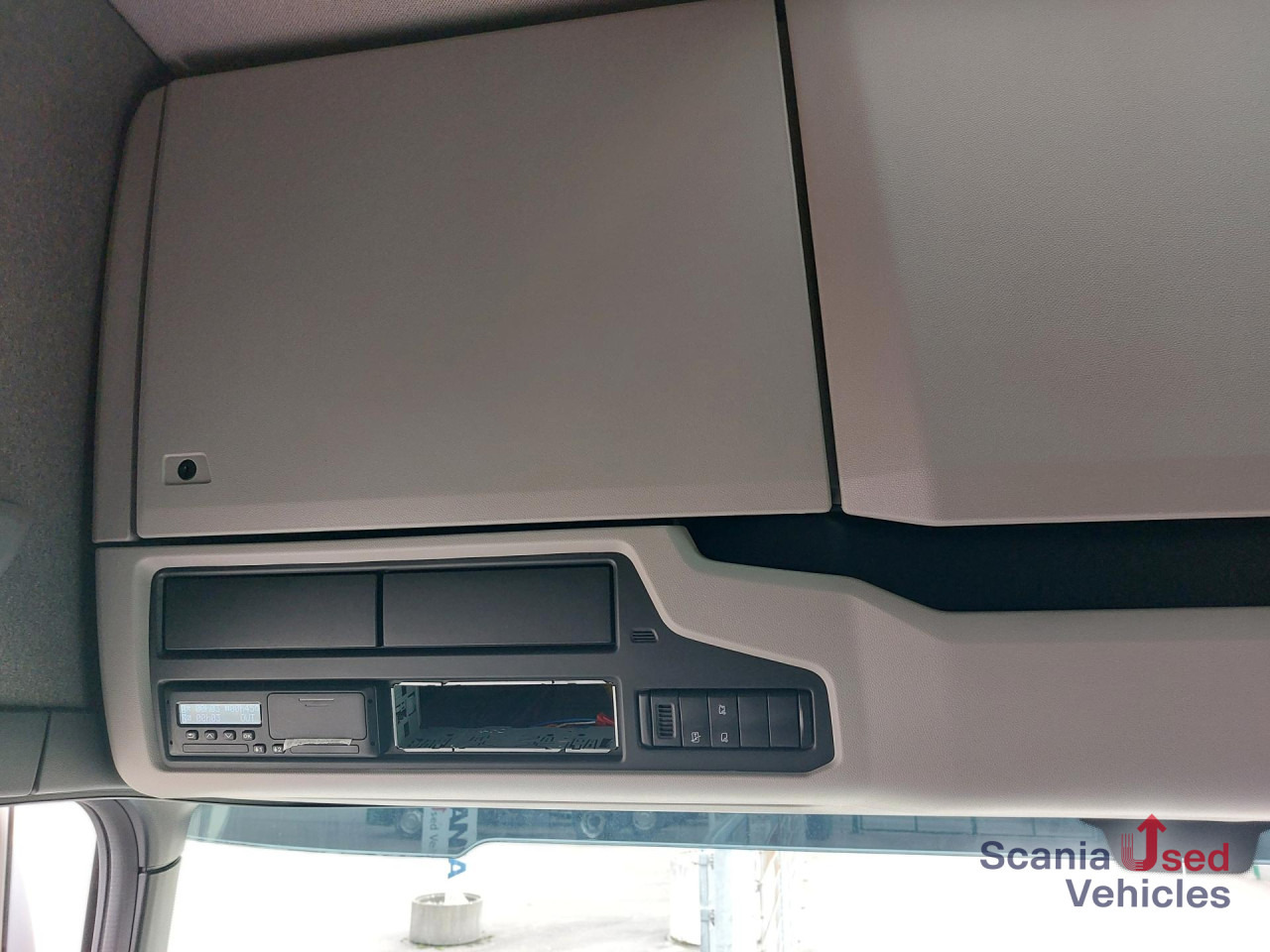 Tegljač SCANIA R 460 A4x2NA, SUPER, Navi, Standklima: slika Tegljač SCANIA R 460 A4x2NA, SUPER, Navi, Standklima