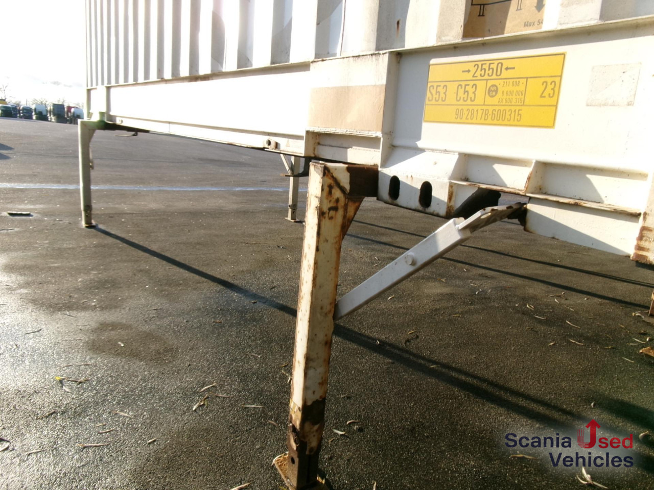 Wechselkoffer mit Rolltor und - Prikolica sa zatvorenim sandukom: slika Wechselkoffer mit Rolltor und - Prikolica sa zatvorenim sandukom Wechselkoffer mit Rolltor und - Prikolica sa zatvorenim sandukom: slika Wechselkoffer mit Rolltor und - Prikolica sa zatvorenim sandukom