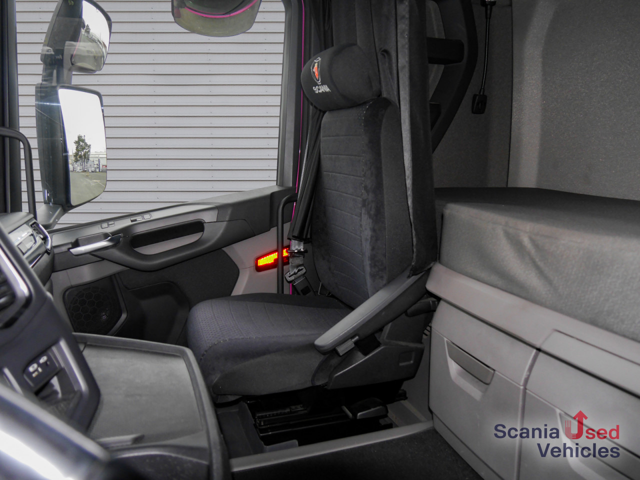 SCANIA R 410 B6x2*4NB - Pritsche / Plane / LBW - - Kamion s ceradom: slika SCANIA R 410 B6x2*4NB - Pritsche / Plane / LBW - - Kamion s ceradom SCANIA R 410 B6x2*4NB - Pritsche / Plane / LBW - - Kamion s ceradom: slika SCANIA R 410 B6x2*4NB - Pritsche / Plane / LBW - - Kamion s ceradom