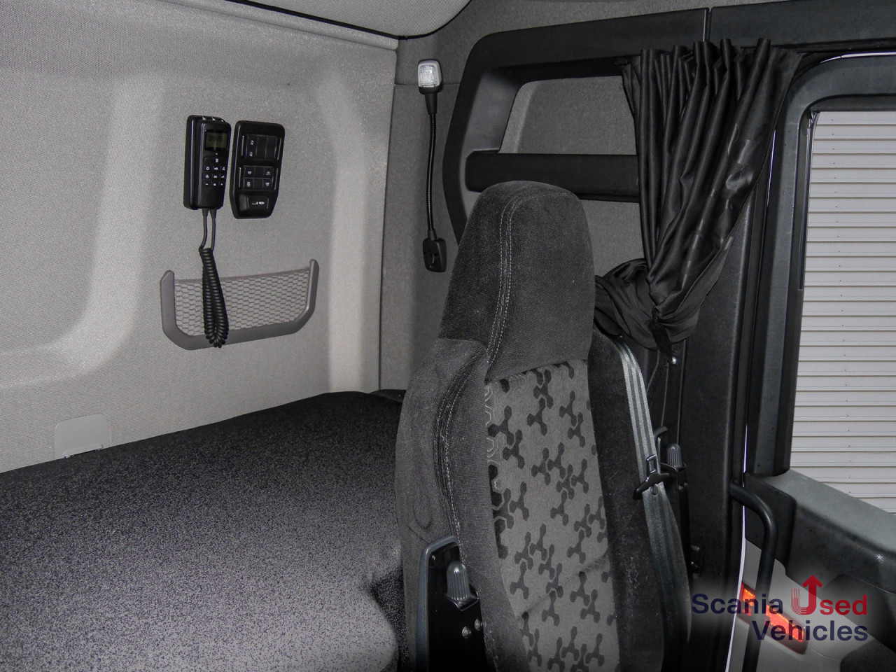 SCANIA R 460 A4x2NA - SUPER - - Tegljač: slika SCANIA R 460 A4x2NA - SUPER - - Tegljač SCANIA R 460 A4x2NA - SUPER - - Tegljač: slika SCANIA R 460 A4x2NA - SUPER - - Tegljač