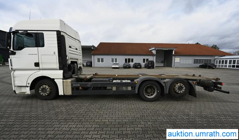 Insolvenzauktion: MAN TGX 26.440 6X2-2 LL ATL- BDF Wechselsystem XLX - Fahrerhaus Automatik Kimaautomatik AHK EURO 5 - Transporter kontejnera/ Kamion s izmjenjivim sanducima: slika Insolvenzauktion: MAN TGX 26.440 6X2-2 LL ATL- BDF Wechselsystem XLX - Fahrerhaus Automatik Kimaautomatik AHK EURO 5 - Transporter kontejnera/ Kamion s izmjenjivim sanducima Insolvenzauktion: MAN TGX 26.440 6X2-2 LL ATL- BDF Wechselsystem XLX - Fahrerhaus Automatik Kimaautomatik AHK EURO 5 - Transporter kontejnera/ Kamion s izmjenjivim sanducima: slika Insolvenzauktion: MAN TGX 26.440 6X2-2 LL ATL- BDF Wechselsystem XLX - Fahrerhaus Automatik Kimaautomatik AHK EURO 5 - Transporter kontejnera/ Kamion s izmjenjivim sanducima