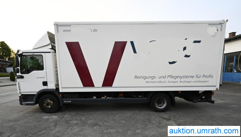 MAN MAN TGL 12.250 4x2 L/BL Koffer Ladebordwand Klimaautomatik NAVI Luftfederung Automatikgetriebe EURO 6 - Kamion sandučar: slika MAN MAN TGL 12.250 4x2 L/BL Koffer Ladebordwand Klimaautomatik NAVI Luftfederung Automatikgetriebe EURO 6 - Kamion sandučar MAN MAN TGL 12.250 4x2 L/BL Koffer Ladebordwand Klimaautomatik NAVI Luftfederung Automatikgetriebe EURO 6 - Kamion sandučar: slika MAN MAN TGL 12.250 4x2 L/BL Koffer Ladebordwand Klimaautomatik NAVI Luftfederung Automatikgetriebe EURO 6 - Kamion sandučar