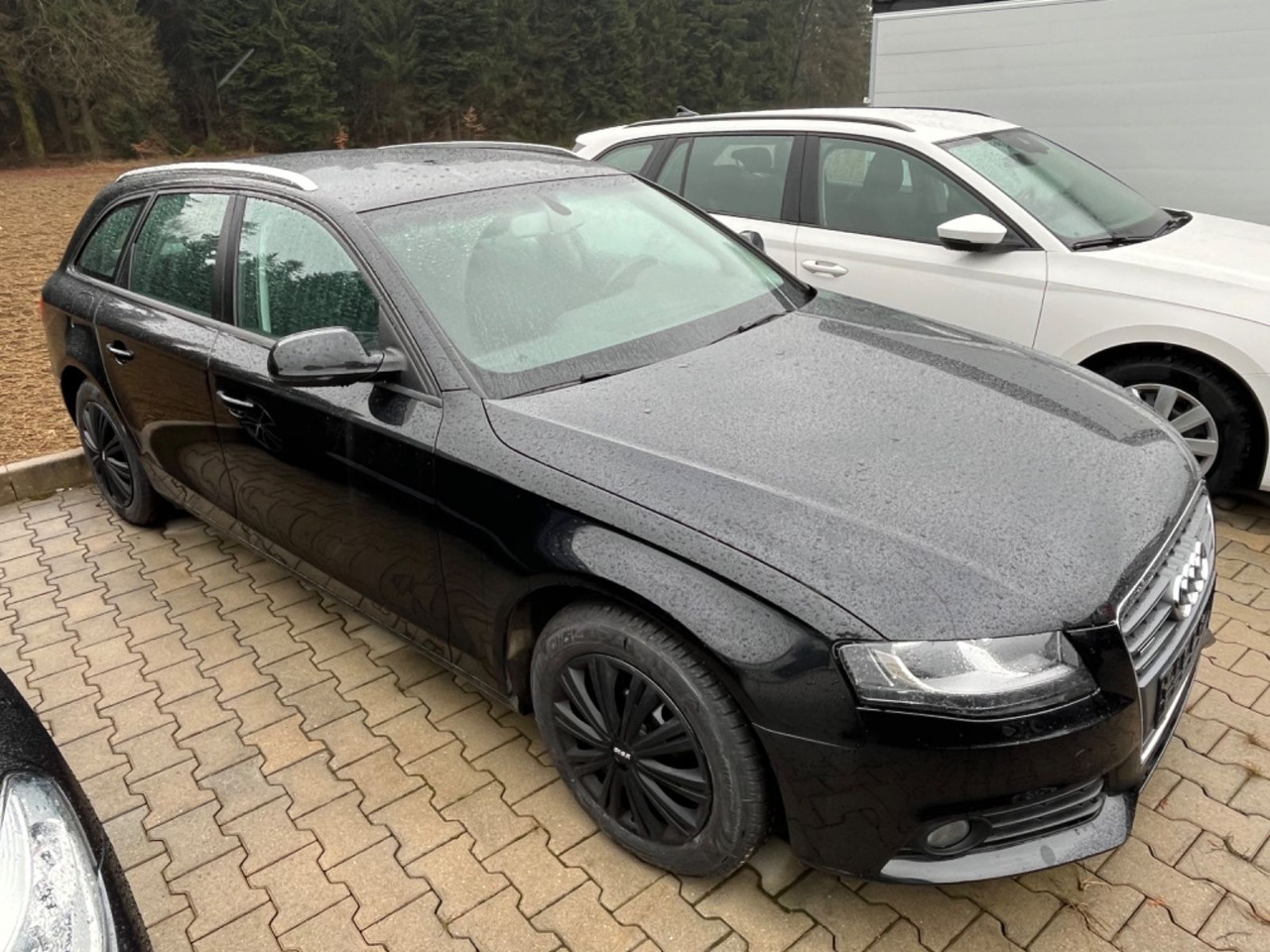 Audi A4 Avant Attraction quattro - Automobil: slika Audi A4 Avant Attraction quattro - Automobil Audi A4 Avant Attraction quattro - Automobil: slika Audi A4 Avant Attraction quattro - Automobil
