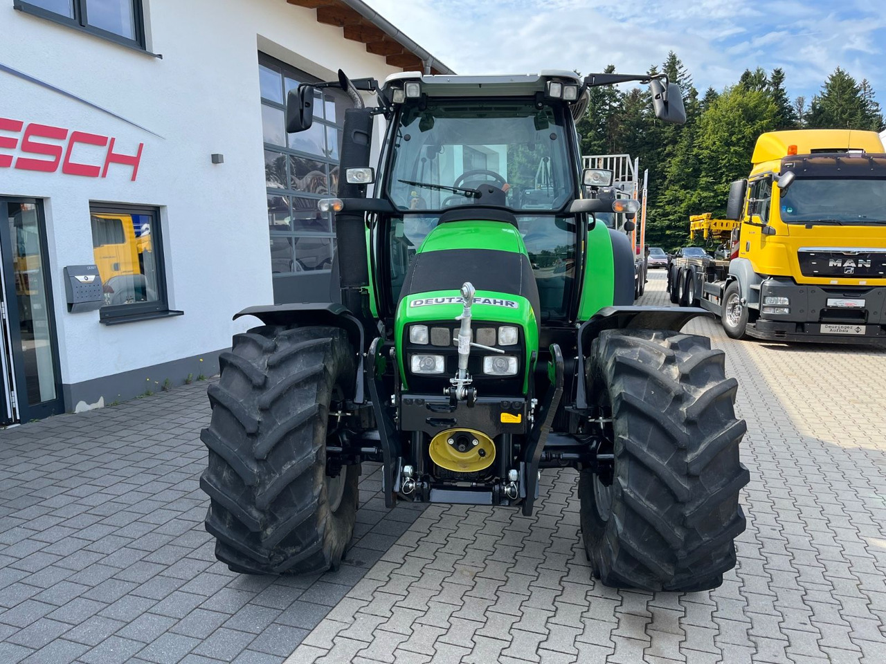 Deutz-Fahr K420 Agrotron 2727 Bstd. Fronthydraulik Zapfwell - Traktor: slika Deutz-Fahr K420 Agrotron 2727 Bstd. Fronthydraulik Zapfwell - Traktor Deutz-Fahr K420 Agrotron 2727 Bstd. Fronthydraulik Zapfwell - Traktor: slika Deutz-Fahr K420 Agrotron 2727 Bstd. Fronthydraulik Zapfwell - Traktor