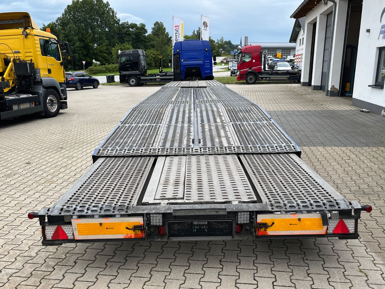 MAN TGL 8.250 Autotransp. mit FVG Ultraliner - Autotransporter: slika MAN TGL 8.250 Autotransp. mit FVG Ultraliner - Autotransporter MAN TGL 8.250 Autotransp. mit FVG Ultraliner - Autotransporter: slika MAN TGL 8.250 Autotransp. mit FVG Ultraliner - Autotransporter