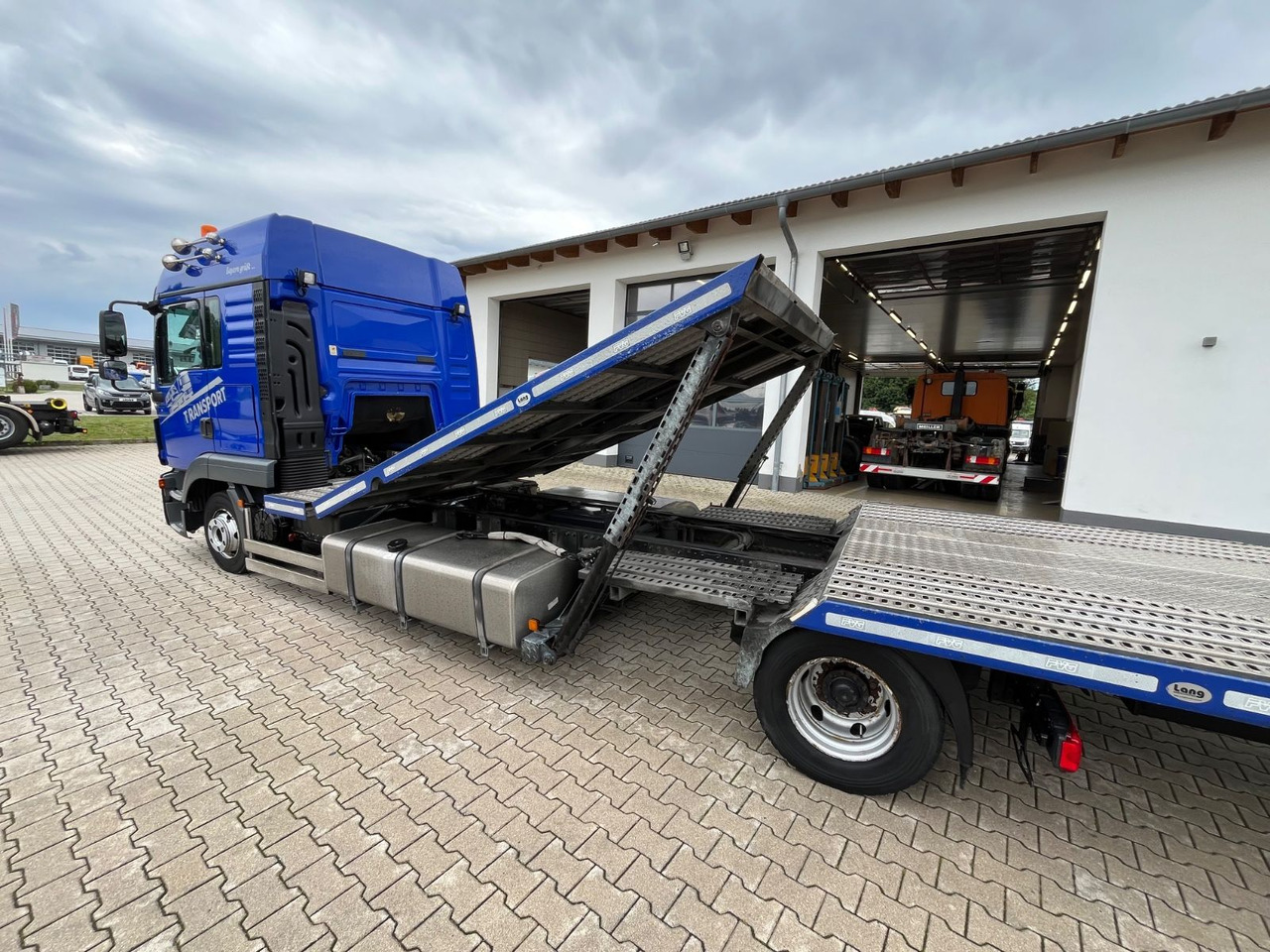 MAN TGL 8.250 Autotransp. mit FVG Ultraliner - Autotransporter: slika MAN TGL 8.250 Autotransp. mit FVG Ultraliner - Autotransporter MAN TGL 8.250 Autotransp. mit FVG Ultraliner - Autotransporter: slika MAN TGL 8.250 Autotransp. mit FVG Ultraliner - Autotransporter