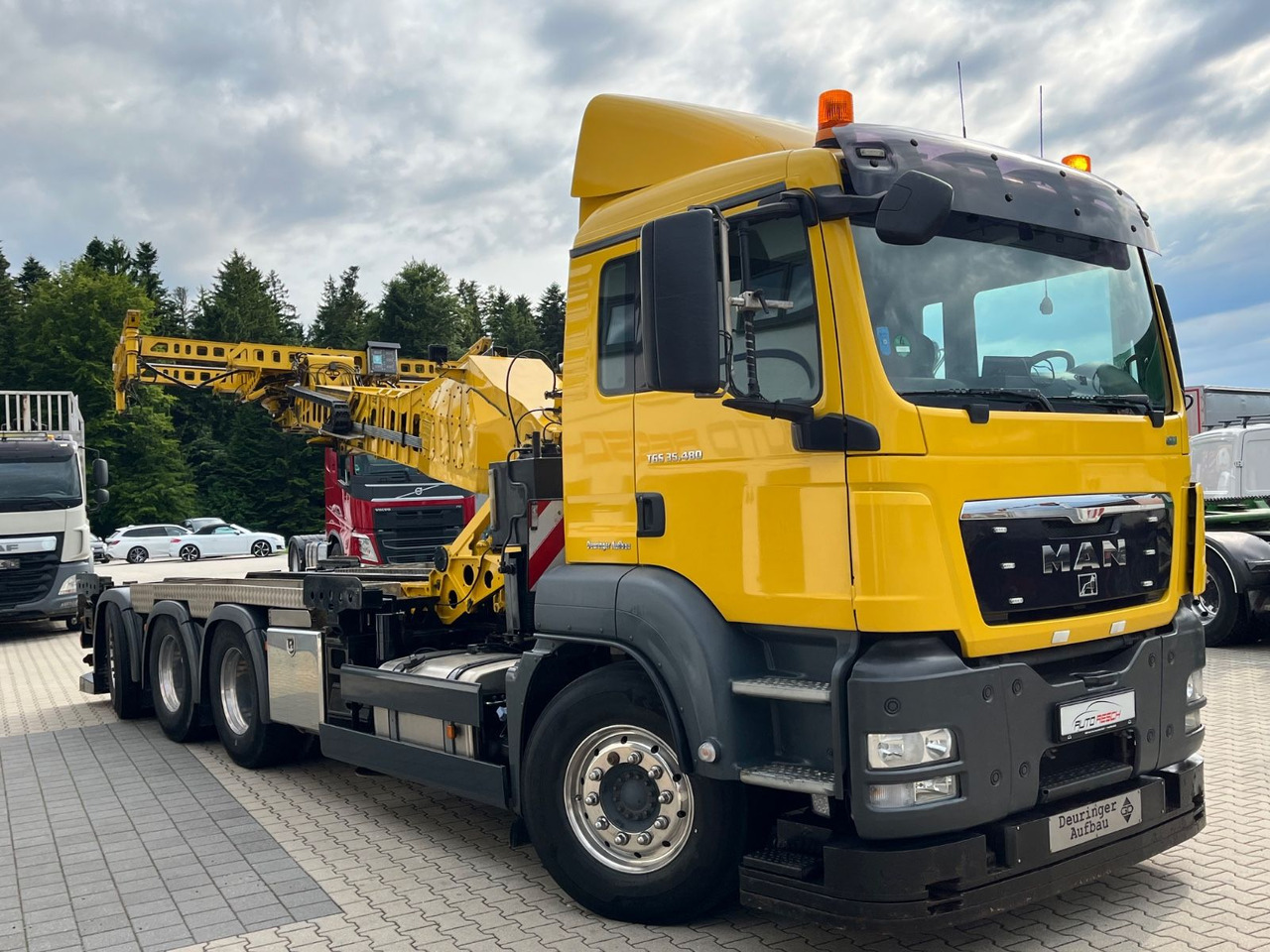 MAN TGS 35.480 8x4-4BL Deuringer Garagentransporter - Kamion s kranom: slika MAN TGS 35.480 8x4-4BL Deuringer Garagentransporter - Kamion s kranom MAN TGS 35.480 8x4-4BL Deuringer Garagentransporter - Kamion s kranom: slika MAN TGS 35.480 8x4-4BL Deuringer Garagentransporter - Kamion s kranom
