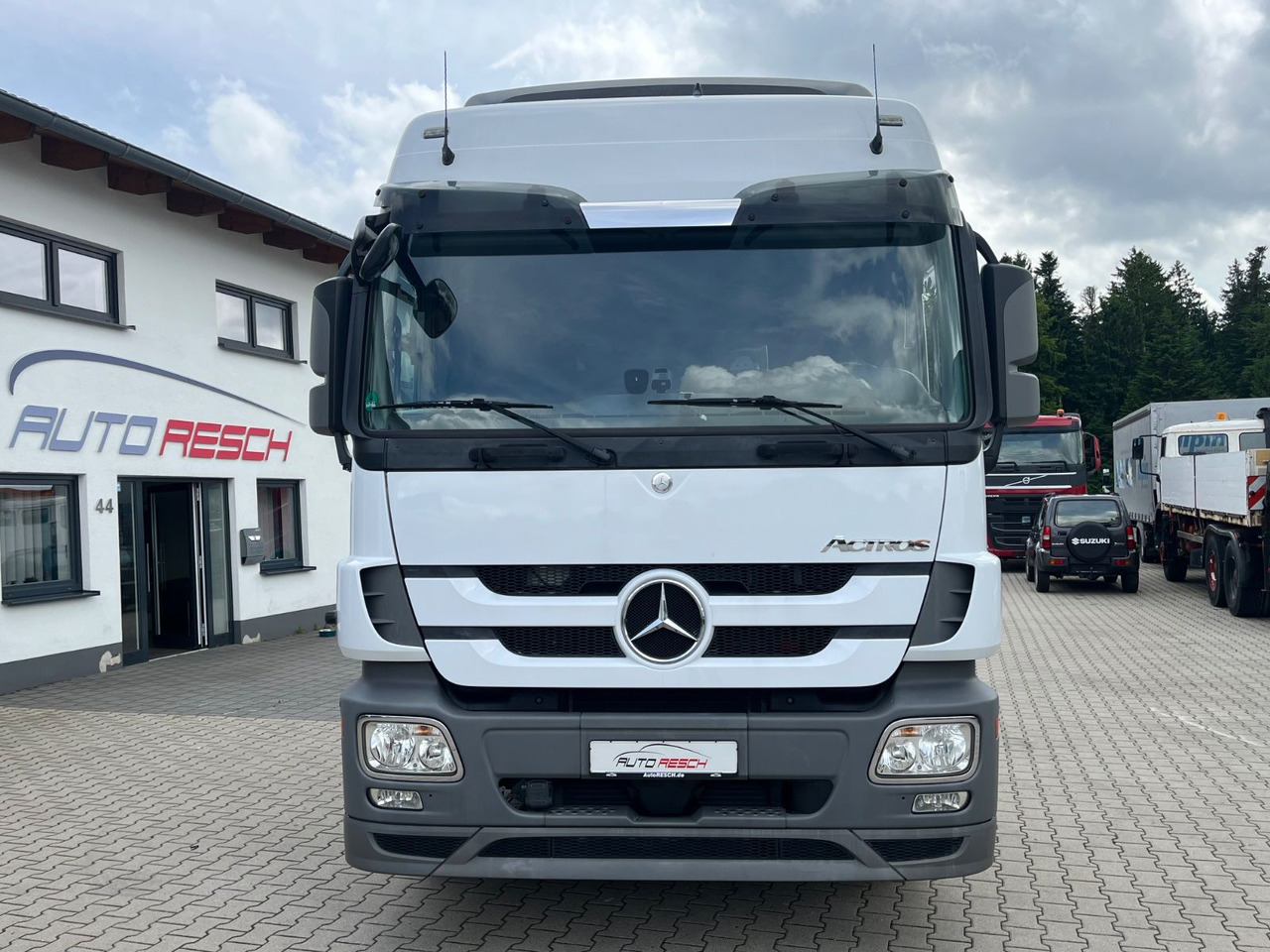 Mercedes-Benz Actros 2544 MP3 Abrollkipper original 84.000KM - Kamion s kukastom dizalicom: slika Mercedes-Benz Actros 2544 MP3 Abrollkipper original 84.000KM - Kamion s kukastom dizalicom Mercedes-Benz Actros 2544 MP3 Abrollkipper original 84.000KM - Kamion s kukastom dizalicom: slika Mercedes-Benz Actros 2544 MP3 Abrollkipper original 84.000KM - Kamion s kukastom dizalicom