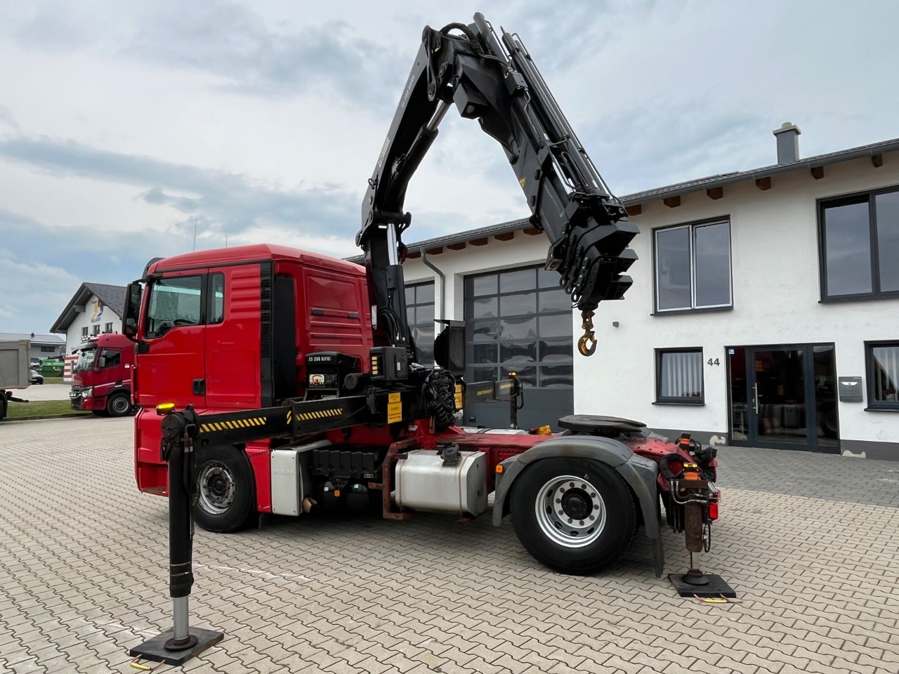 MAN TGX 18.400 mit Kran HIAB 288E P-5 HIPRO - Tegljač: slika MAN TGX 18.400 mit Kran HIAB 288E P-5 HIPRO - Tegljač MAN TGX 18.400 mit Kran HIAB 288E P-5 HIPRO - Tegljač: slika MAN TGX 18.400 mit Kran HIAB 288E P-5 HIPRO - Tegljač