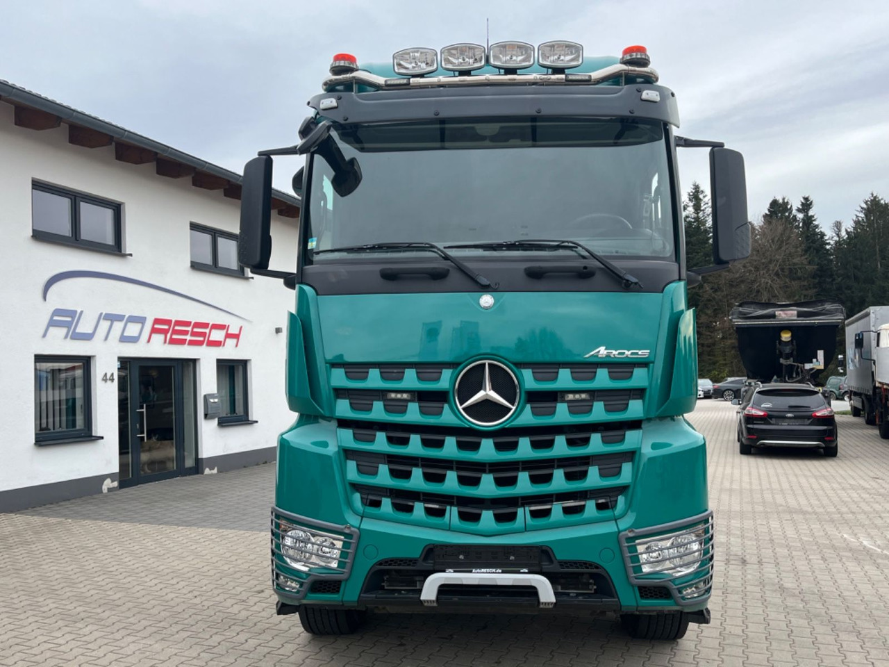 Mercedes-Benz Arocs 2663 6x4 mit Epsilon S260Z Langholzkran - Tegljač: slika Mercedes-Benz Arocs 2663 6x4 mit Epsilon S260Z Langholzkran - Tegljač Mercedes-Benz Arocs 2663 6x4 mit Epsilon S260Z Langholzkran - Tegljač: slika Mercedes-Benz Arocs 2663 6x4 mit Epsilon S260Z Langholzkran - Tegljač