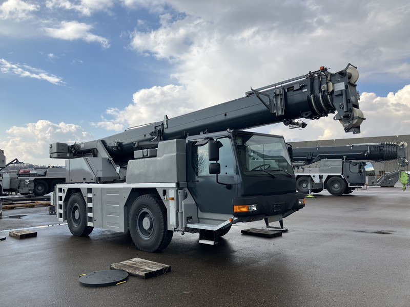Liebherr LTM 1030-2.1 - Autodizalica: slika Liebherr LTM 1030-2.1 - Autodizalica Liebherr LTM 1030-2.1 - Autodizalica: slika Liebherr LTM 1030-2.1 - Autodizalica
