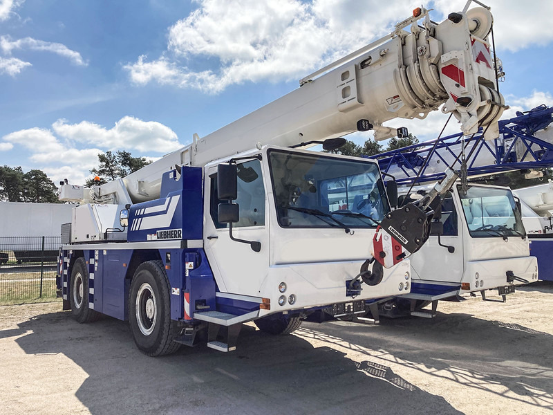 Liebherr LTM 1030-2.1 - Autodizalica: slika Liebherr LTM 1030-2.1 - Autodizalica Liebherr LTM 1030-2.1 - Autodizalica: slika Liebherr LTM 1030-2.1 - Autodizalica