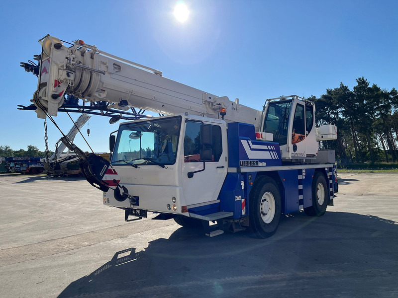 Liebherr LTM 1030-2.1 - Autodizalica: slika Liebherr LTM 1030-2.1 - Autodizalica Liebherr LTM 1030-2.1 - Autodizalica: slika Liebherr LTM 1030-2.1 - Autodizalica