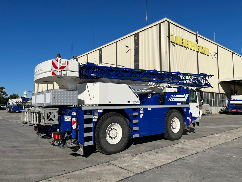 Liebherr LTM 1030-2.1 - Autodizalica: slika Liebherr LTM 1030-2.1 - Autodizalica Liebherr LTM 1030-2.1 - Autodizalica: slika Liebherr LTM 1030-2.1 - Autodizalica