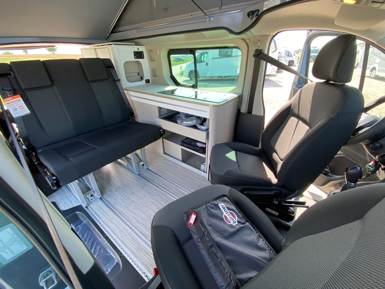 Kamp kombi Bürstner Playa Limited C 500: slika Kamp kombi Bürstner Playa Limited C 500