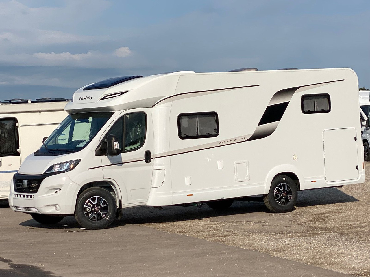 Hobby Optima De Luxe T65 GE Modell 2024 - Poluintegrirani kamper: slika Hobby Optima De Luxe T65 GE Modell 2024 - Poluintegrirani kamper Hobby Optima De Luxe T65 GE Modell 2024 - Poluintegrirani kamper: slika Hobby Optima De Luxe T65 GE Modell 2024 - Poluintegrirani kamper