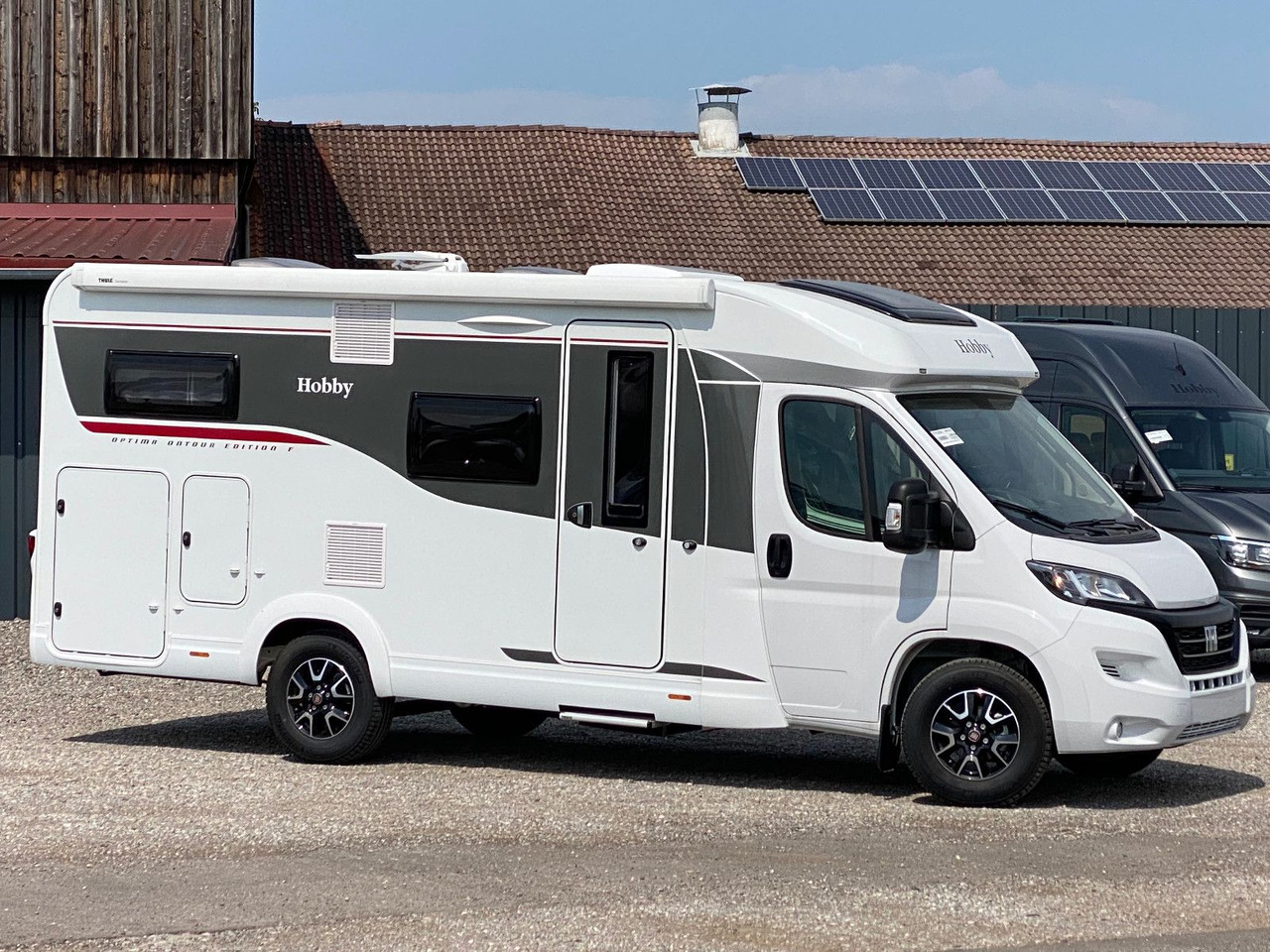 Hobby Optima ONTOUR Edition F V65 GE,SAT,Navi,Markise - Poluintegrirani kamper: slika Hobby Optima ONTOUR Edition F V65 GE,SAT,Navi,Markise - Poluintegrirani kamper Hobby Optima ONTOUR Edition F V65 GE,SAT,Navi,Markise - Poluintegrirani kamper: slika Hobby Optima ONTOUR Edition F V65 GE,SAT,Navi,Markise - Poluintegrirani kamper