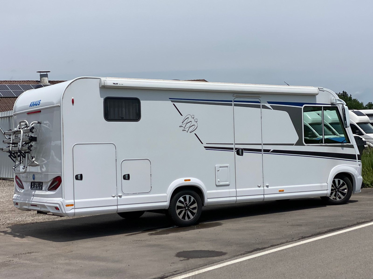 Knaus Live I 700 MEG,Automatik, Längsbetten - Integrirani kamper: slika Knaus Live I 700 MEG,Automatik, Längsbetten - Integrirani kamper Knaus Live I 700 MEG,Automatik, Längsbetten - Integrirani kamper: slika Knaus Live I 700 MEG,Automatik, Längsbetten - Integrirani kamper