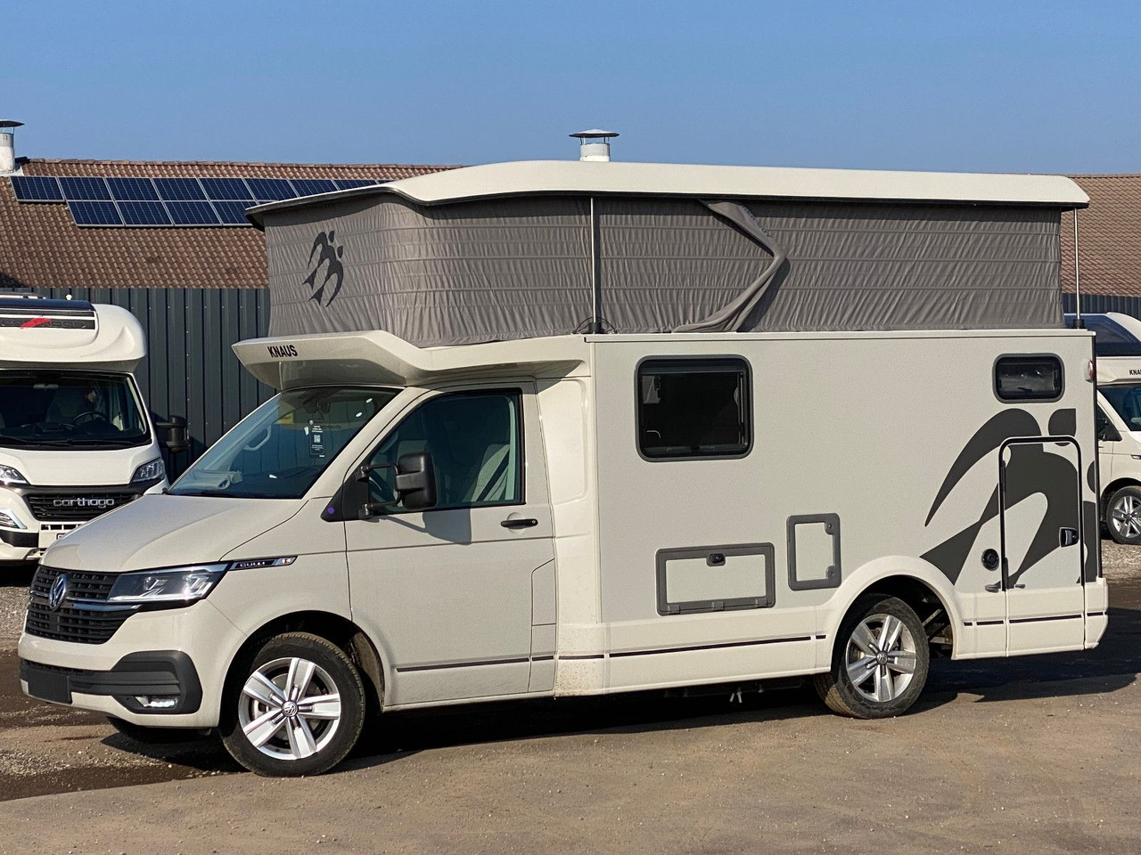 Knaus Tourer CUV 500 MQ CUVISION ohne slide Bett - Poluintegrirani kamper: slika Knaus Tourer CUV 500 MQ CUVISION ohne slide Bett - Poluintegrirani kamper Knaus Tourer CUV 500 MQ CUVISION ohne slide Bett - Poluintegrirani kamper: slika Knaus Tourer CUV 500 MQ CUVISION ohne slide Bett - Poluintegrirani kamper