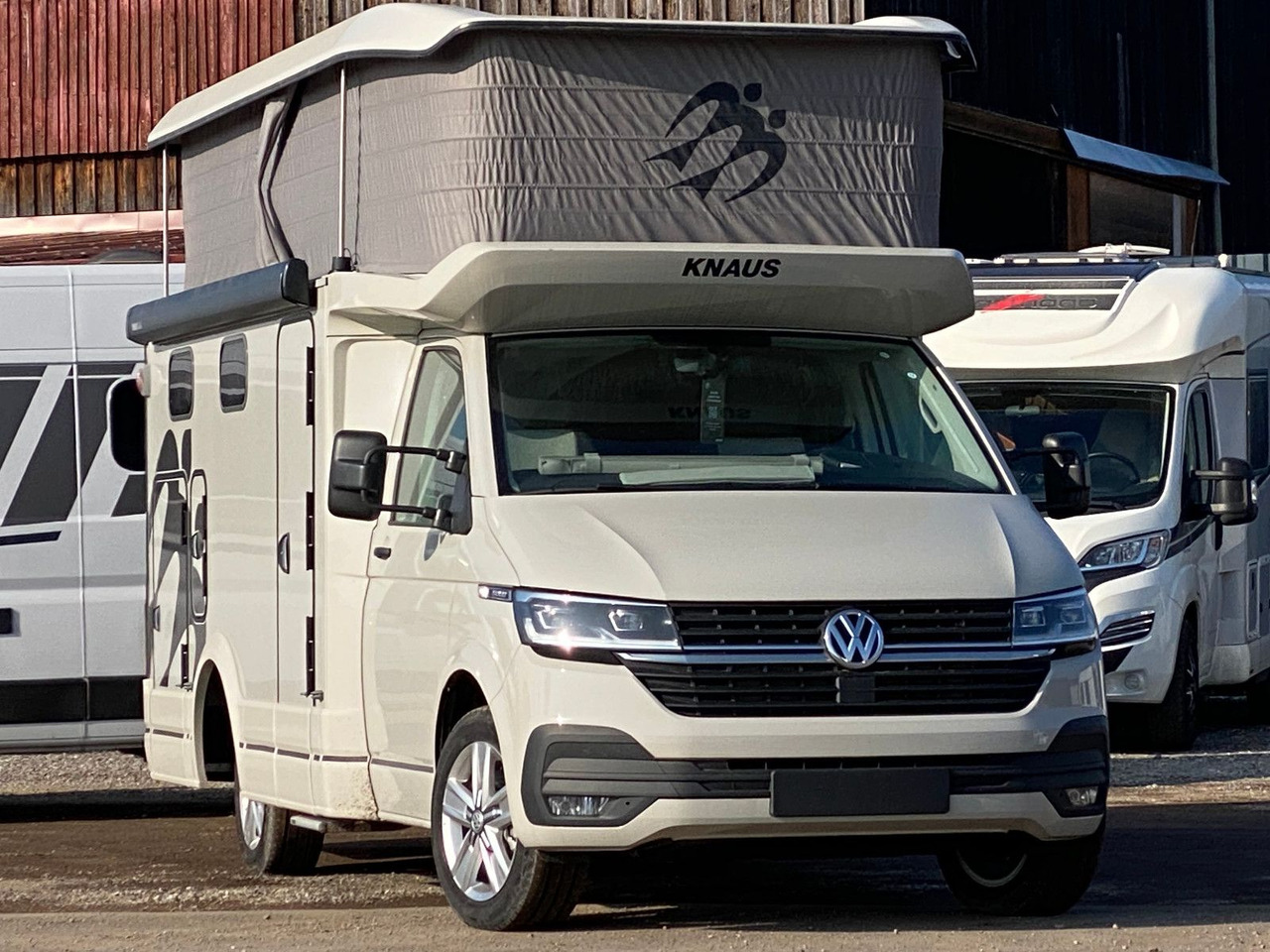 Knaus Tourer CUV 500 MQ CUVISION ohne slide Bett - Poluintegrirani kamper: slika Knaus Tourer CUV 500 MQ CUVISION ohne slide Bett - Poluintegrirani kamper Knaus Tourer CUV 500 MQ CUVISION ohne slide Bett - Poluintegrirani kamper: slika Knaus Tourer CUV 500 MQ CUVISION ohne slide Bett - Poluintegrirani kamper