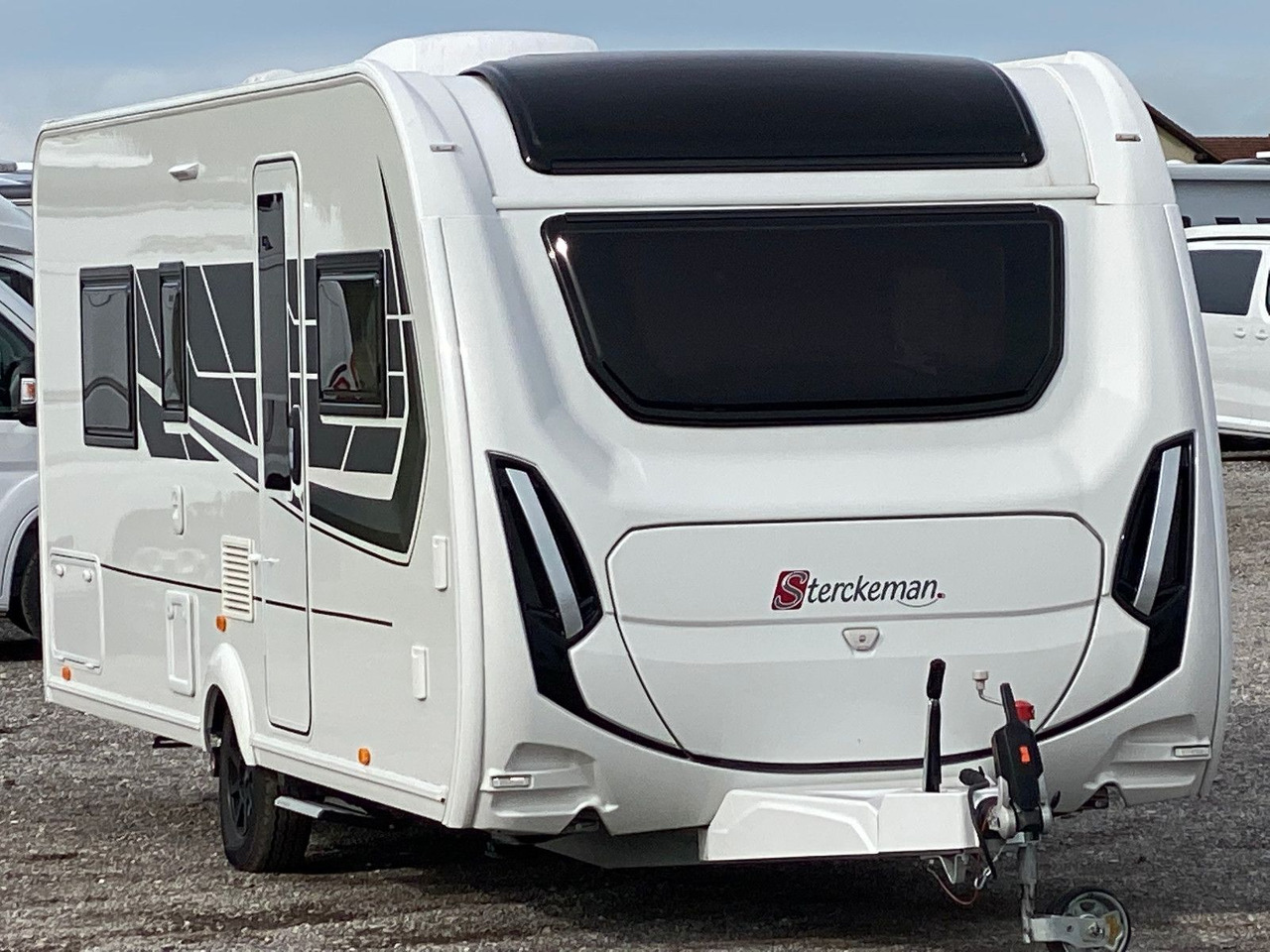 Sterckeman Alize Connect 560 CP, Quennsbett, Mover, Klima - Kamp prikolica: slika Sterckeman Alize Connect 560 CP, Quennsbett, Mover, Klima - Kamp prikolica Sterckeman Alize Connect 560 CP, Quennsbett, Mover, Klima - Kamp prikolica: slika Sterckeman Alize Connect 560 CP, Quennsbett, Mover, Klima - Kamp prikolica