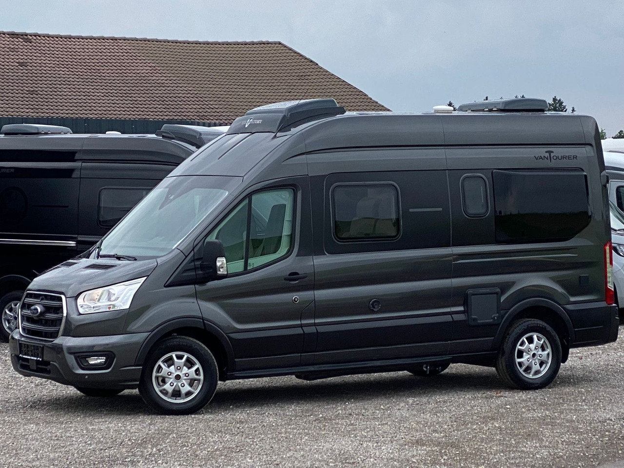VANTourer 600 MQ Automatik, 170 PS, - Kamp kombi: slika VANTourer 600 MQ Automatik, 170 PS, - Kamp kombi VANTourer 600 MQ Automatik, 170 PS, - Kamp kombi: slika VANTourer 600 MQ Automatik, 170 PS, - Kamp kombi