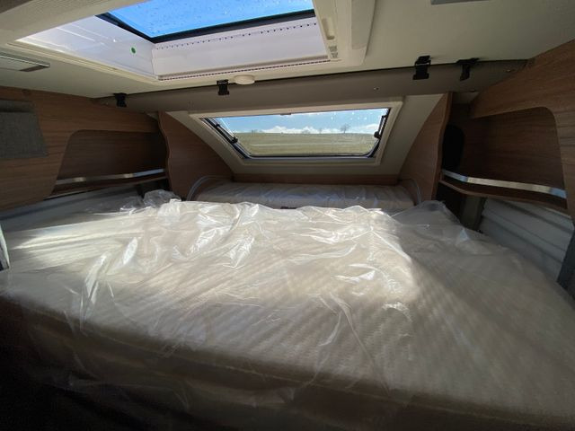 Poluintegrirani kamper Weinsberg X-Cursion Van Edition 500 LT,  Automatik,AHK: slika Poluintegrirani kamper Weinsberg X-Cursion Van Edition 500 LT,  Automatik,AHK