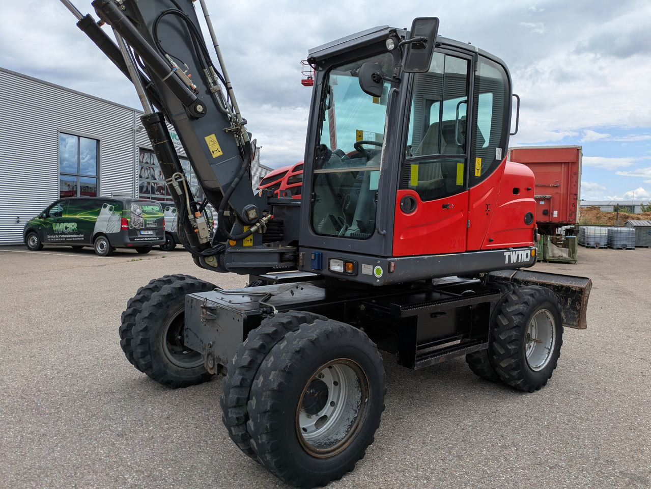 TEREX TW110 Mobilbagger Powertilt Rußpartikelfilter - Bager na kotačima: slika TEREX TW110 Mobilbagger Powertilt Rußpartikelfilter - Bager na kotačima TEREX TW110 Mobilbagger Powertilt Rußpartikelfilter - Bager na kotačima: slika TEREX TW110 Mobilbagger Powertilt Rußpartikelfilter - Bager na kotačima