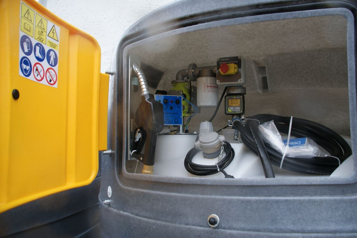 !!!AKTION!!!-Dieseltank 2500 Liter-NEU - Spremnik: slika !!!AKTION!!!-Dieseltank 2500 Liter-NEU - Spremnik !!!AKTION!!!-Dieseltank 2500 Liter-NEU - Spremnik: slika !!!AKTION!!!-Dieseltank 2500 Liter-NEU - Spremnik