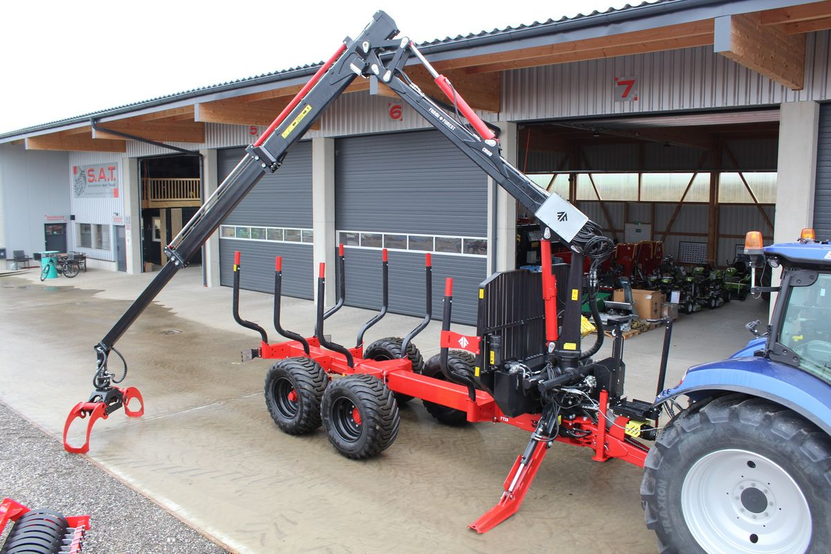 Novi Traktorska šumska prikolica Farmi Rückewagen FT13 - CR69 Kran - 8,5m - 17 Tonnen: slika Novi Traktorska šumska prikolica Farmi Rückewagen FT13 - CR69 Kran - 8,5m - 17 Tonnen