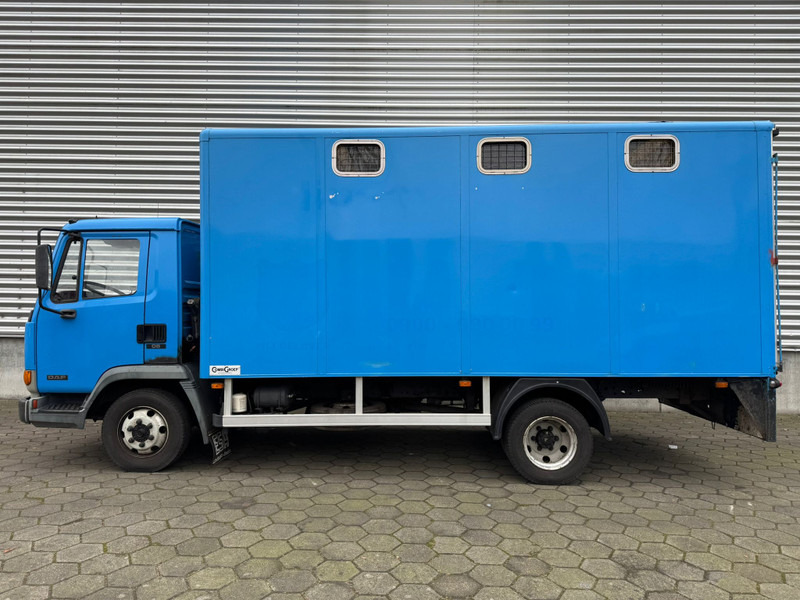 DAF LF45.130 / Horse Truck / 6 Cilinder / Manual Gearbox / Euro 2 / NL Trucks - Kamion za prijevoz stoke: slika DAF LF45.130 / Horse Truck / 6 Cilinder / Manual Gearbox / Euro 2 / NL Trucks - Kamion za prijevoz stoke DAF LF45.130 / Horse Truck / 6 Cilinder / Manual Gearbox / Euro 2 / NL Trucks - Kamion za prijevoz stoke: slika DAF LF45.130 / Horse Truck / 6 Cilinder / Manual Gearbox / Euro 2 / NL Trucks - Kamion za prijevoz stoke
