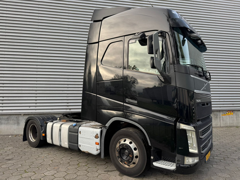 Volvo FH 420 / I-Shift / ADR / 2 Tanks / Euro 6 / NL Truck - Tegljač: slika Volvo FH 420 / I-Shift / ADR / 2 Tanks / Euro 6 / NL Truck - Tegljač Volvo FH 420 / I-Shift / ADR / 2 Tanks / Euro 6 / NL Truck - Tegljač: slika Volvo FH 420 / I-Shift / ADR / 2 Tanks / Euro 6 / NL Truck - Tegljač