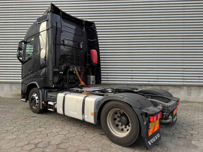 Volvo FH 420 / I-Shift / ADR / 2 Tanks / Euro 6 / NL Truck - Tegljač: slika Volvo FH 420 / I-Shift / ADR / 2 Tanks / Euro 6 / NL Truck - Tegljač Volvo FH 420 / I-Shift / ADR / 2 Tanks / Euro 6 / NL Truck - Tegljač: slika Volvo FH 420 / I-Shift / ADR / 2 Tanks / Euro 6 / NL Truck - Tegljač