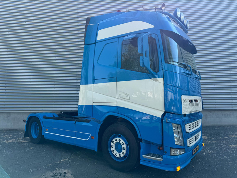 Volvo FH 460 / I-Shift / 2 Tanks / Tuv: 2-2026 / NL Truck - Tegljač: slika Volvo FH 460 / I-Shift / 2 Tanks / Tuv: 2-2026 / NL Truck - Tegljač Volvo FH 460 / I-Shift / 2 Tanks / Tuv: 2-2026 / NL Truck - Tegljač: slika Volvo FH 460 / I-Shift / 2 Tanks / Tuv: 2-2026 / NL Truck - Tegljač